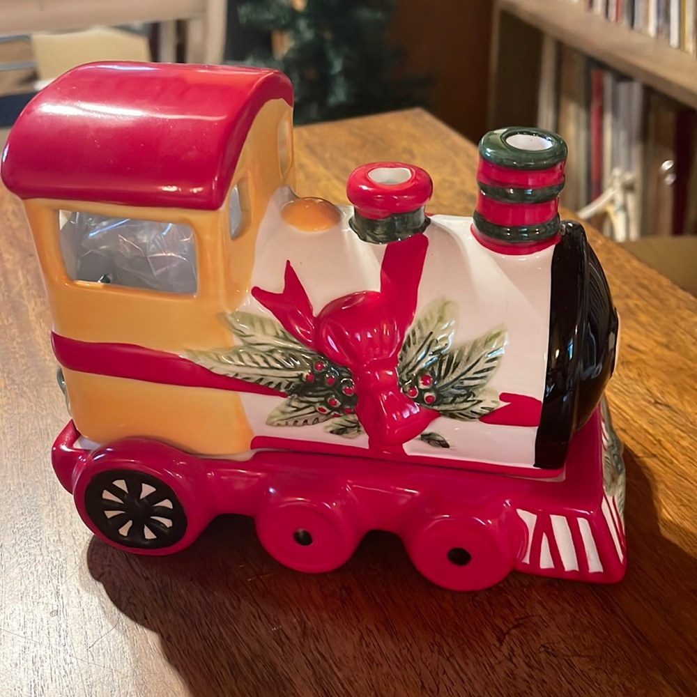 🆕 🎄🚂 Brand New Pfaltzgraff Christening Heritage Train Candle 🚂🎄